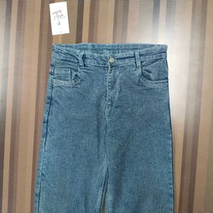 V-12 Size-30 Straight Women Denim Jeans