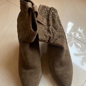 Angle High Suede Boots
