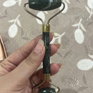 Plix Jade Face Roller