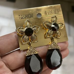 Black Golden Flower Earrings Hanging Blac Stone