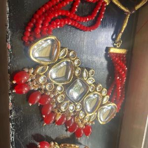 Red Choker Set