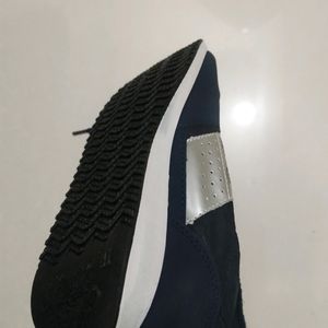 10 Size Goldstar Brand Shoes