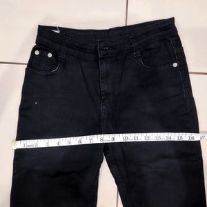 Black Capri Denim Jeans