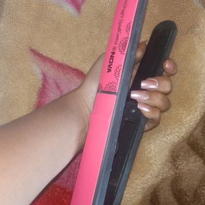 NOVA HAIR STRAIGHTENER