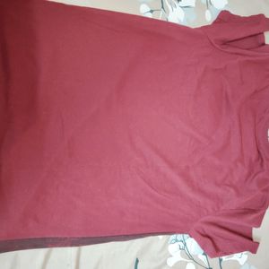 Maroon Colour Men's T-shirt At A Affordable Rate