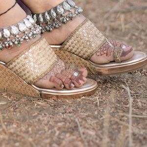 Wedding Hills Chappal For Women