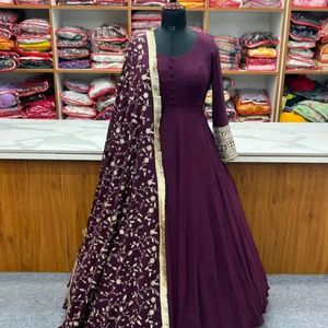 New/Unused Beautiful Gown With Dupatta Pant