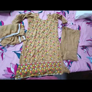 Kurti With Dupatta