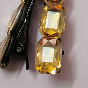 Golden Diamond Clips In Pair