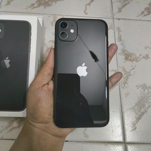 iPhone 11 (Black)