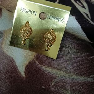 Golden stud Earings