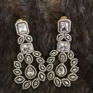 Real Diamond Design Earings