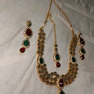 Elegant Jewellery Sets