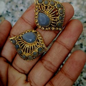 Grey Colour Earring