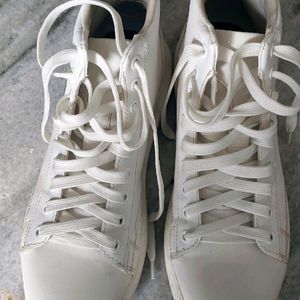 H&m High Top White Sneaker