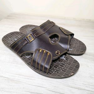 New Men's Trending Fashion Design Slipper