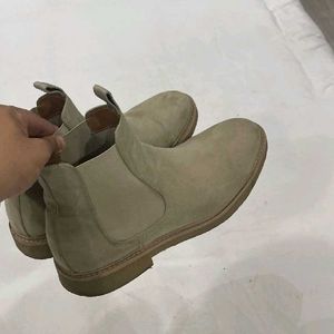 H&M Chelsea Boots