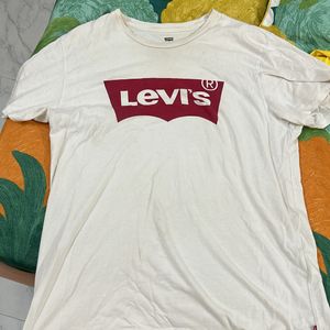 Levis Oversized Top