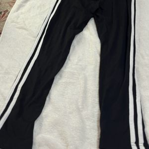 Black With White Strip Line Lower