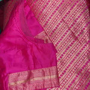 4Huge  Wedding Wear Saree Combo With Blaouse