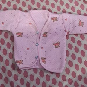 Toddlers Woolen Set With 2 Pajamas And Cap