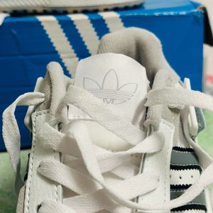 Adidas Forum Sneakers