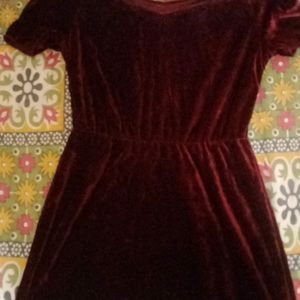 Maroon Off Shoulder Dress. This Is A Very Cute Dre