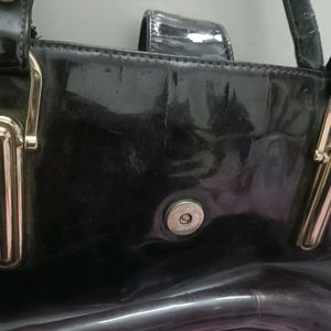 Low 🔅 Price - Used Handbag