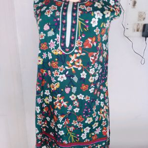 Combo Of A Dupatta And Kurti