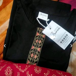 Bunai Branded Black Kurta Set With Red Dupatta