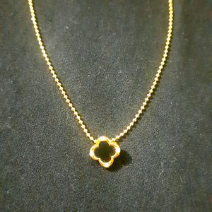 Clover Pendant Chain