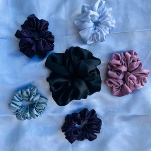 4 Scrunchies (Unused)