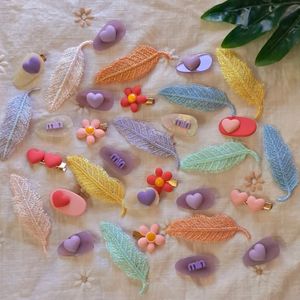 Feather Leaf Clips