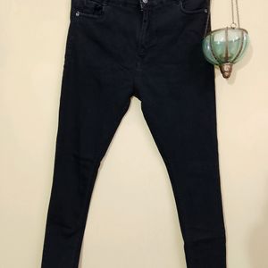 Black Comfortable Jeans