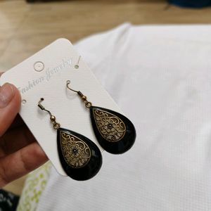 Set Of Earrings