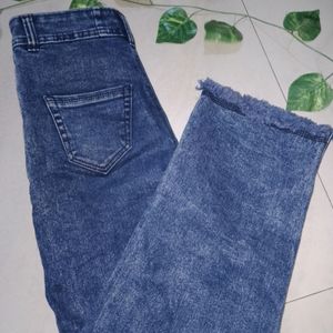 Straight Fit Jeans ✨(Offer Today)