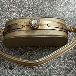 METALLIC GOLD CLUTCH