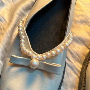 Vintage pearl Flat