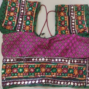 Traditional Lehnga Choli For Dandiya Night