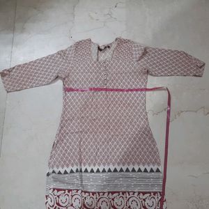 Rangmanch Maroon & White Straight Kurti