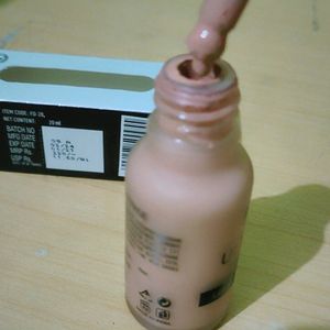 Insight Cosmetic Foundation Shade 04 warm nude