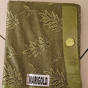 Olive 🫒 Colour Saree