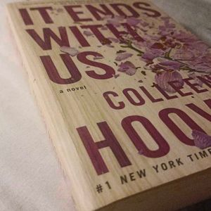 COLLEEN HOOVER IT ENDS WITH US