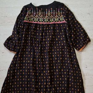 Black Kurti