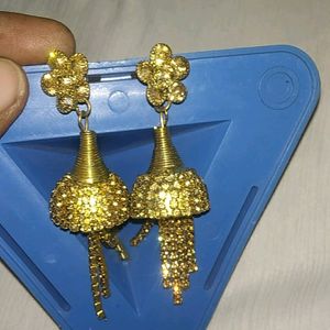 Golden Jhumke