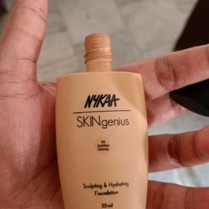 Hydrating Foundation - 05 Golden Honey