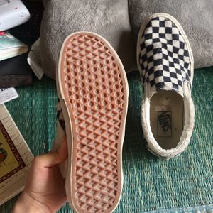 AUTHENTIC VANS SHOES