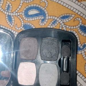 Eyeshadow Plate