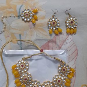 Gold Plated Kundan Set