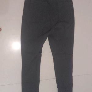 Women Grey Skinny Fit Jeans